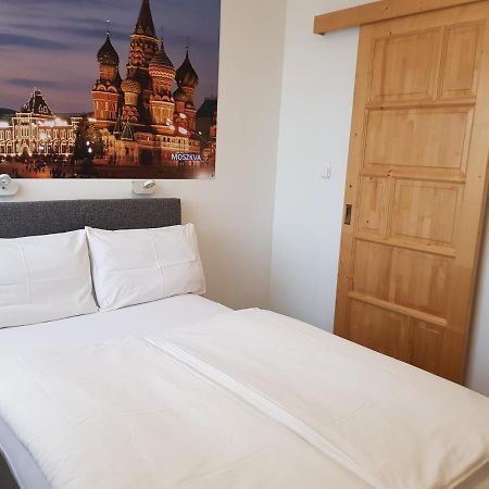 Bed and Breakfast Matyas Panzio à Szeged Extérieur photo