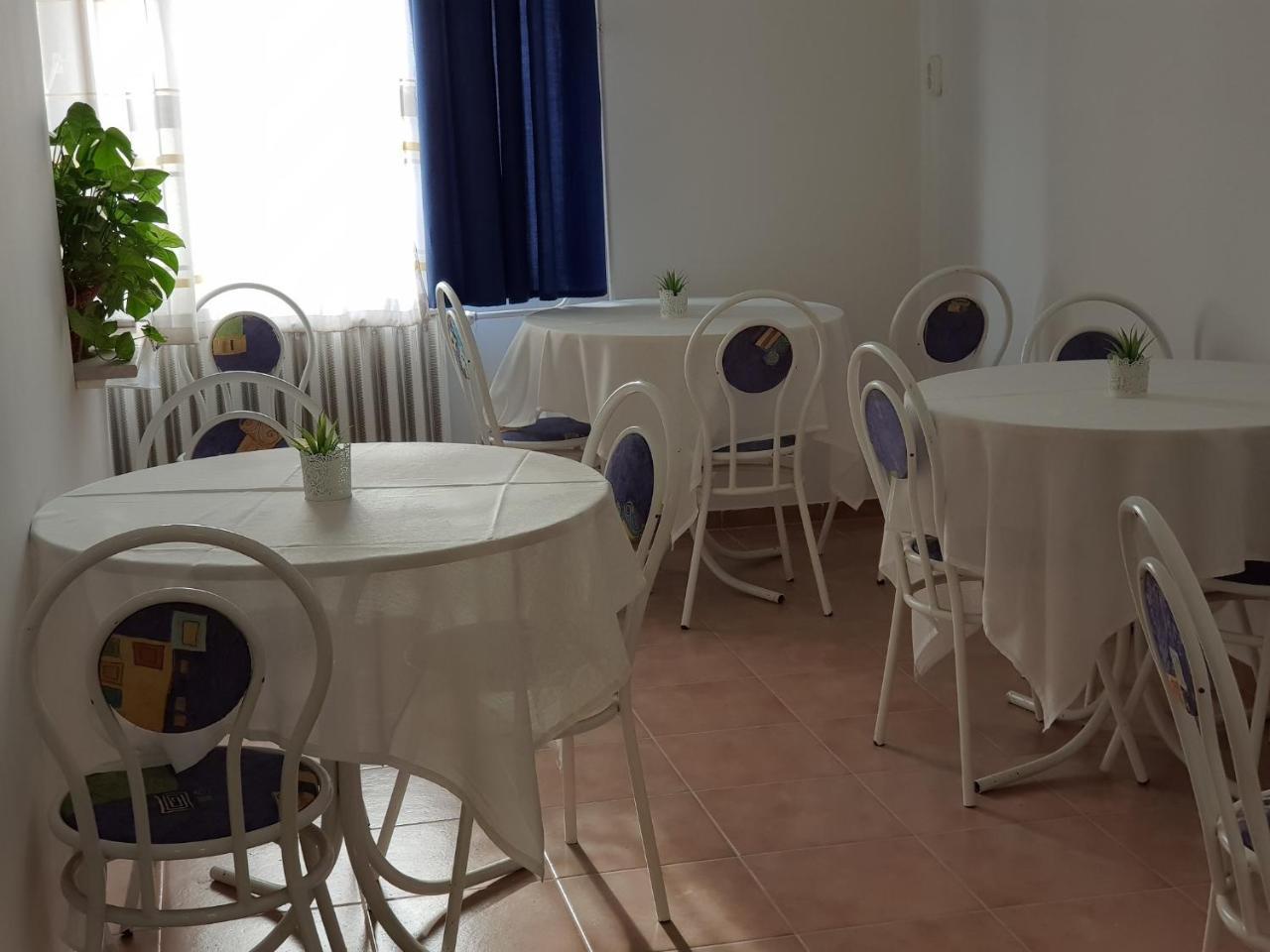 Bed and Breakfast Matyas Panzio à Szeged Extérieur photo